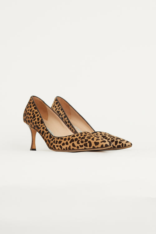 Manolo Blahnik Brown 
Beige Textured Patterned Pump