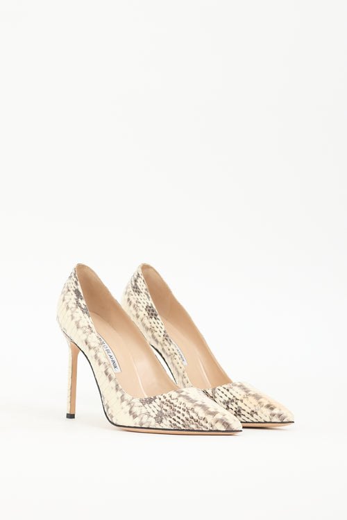 Manolo Blahnik Beige 
Brown Textured Leather BB Pump