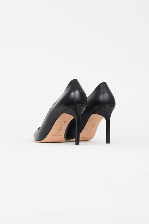 Manolo Blahnik Black Leather Pointed Toe Pump