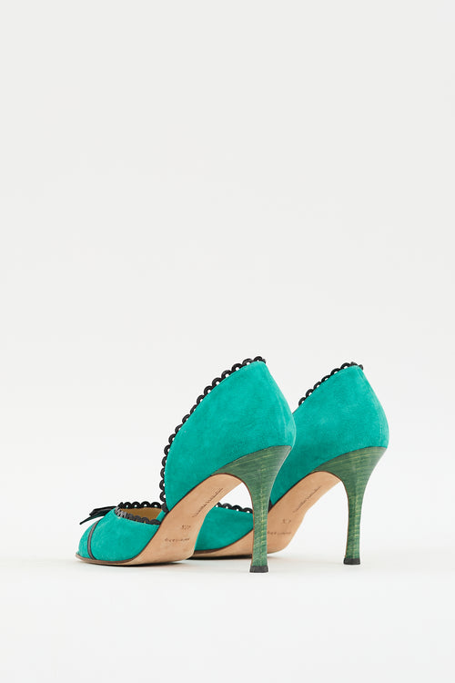 Manolo Blahnik Green Suede Trimmed D
Orsay Heel