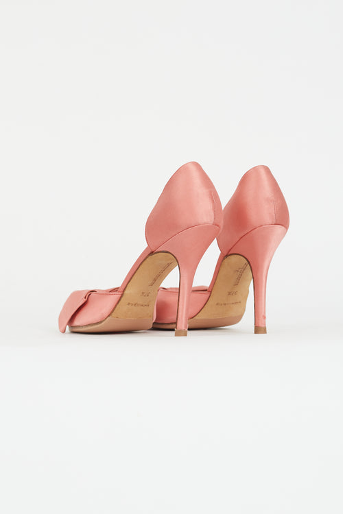 Manolo Blahnik Pink Satin Bow Clausado Heel