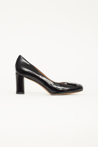 Marc by Marc Jacobs Black Patent Leather Silver Buckle Pump