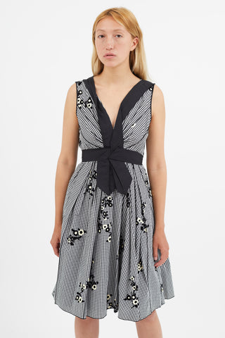 Marc Jacobs Black 
White Gingham Floral Dress