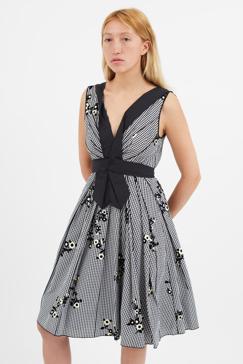 Marc Jacobs Black 
White Gingham Floral Dress