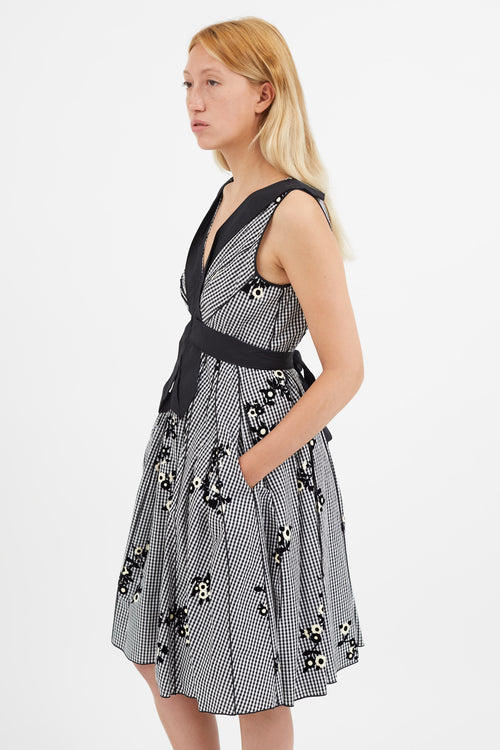 Marc Jacobs Black 
White Gingham Floral Dress