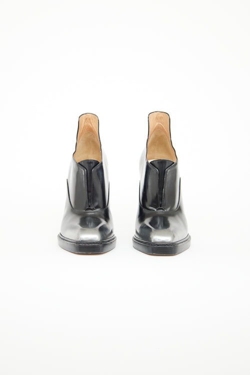 Maison Margiela Black 
Silver Nail Wedge