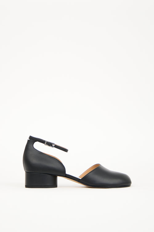 Maison Margiela Black Leather Tabi Decollete Mary Jane Pump