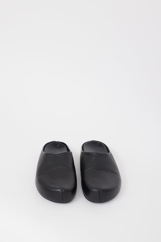 Marni Black Leather Fussbett Clog