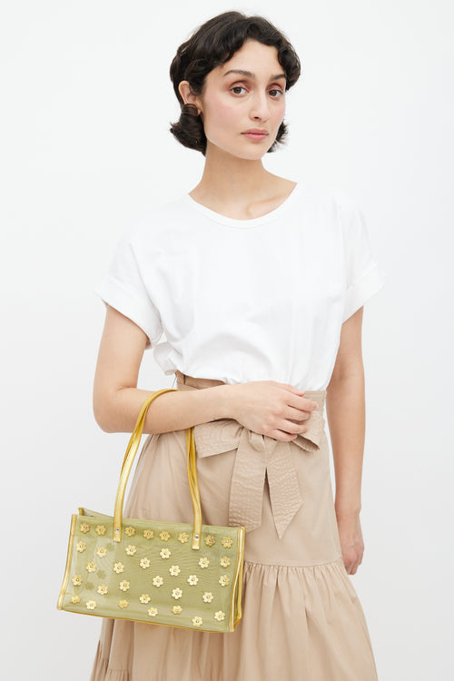 Miu Miu Green 
Gold Mesh Floral Shoulder Bag