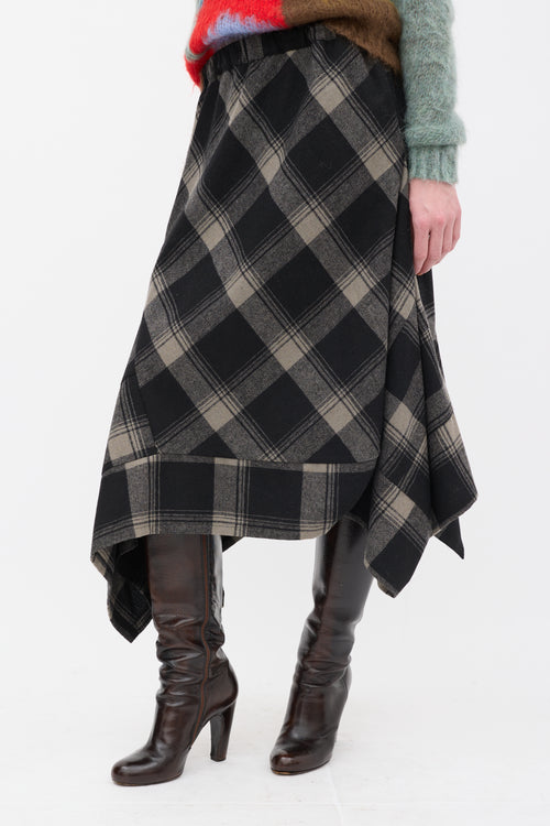 Moyuru Black 
Beige Wool Plaid Handkerchief Skirt