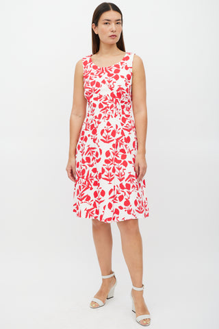 Oscar de la Renta White 
Red Asymmetrical Floral Panelled Dress