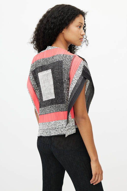 Pleats Please Issey Miyake Black 
Pink Print Top