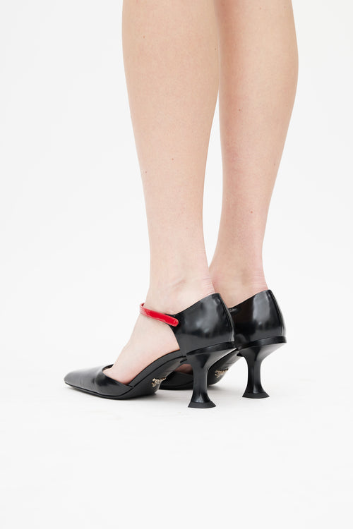 Prada Black 
Red Patent Pump