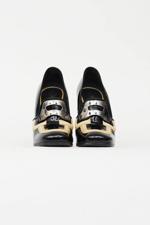 Prada Black 
Cream Patent Leather Pump