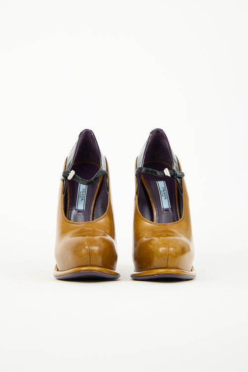 Prada FW 2012 Brown 
Black Leather Platform Heel