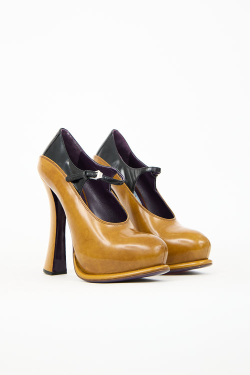 Prada FW 2012 Brown 
Black Leather Platform Heel