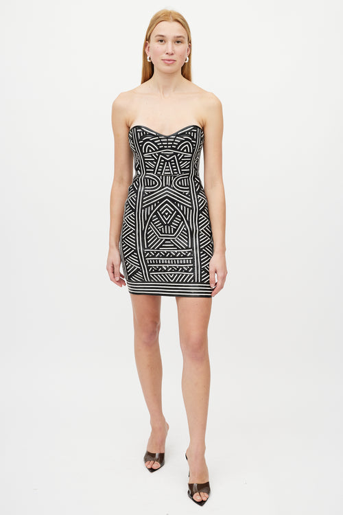 Emilio Pucci Black 
White Geometric Patent Dress