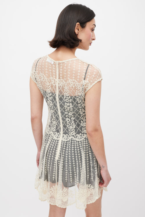 Red Valentino White 
Black Floral Lace Overlay Dress