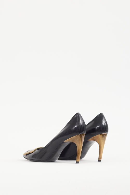 Roger Vivier Black 
Gold Buckle Leather Trompette Pump