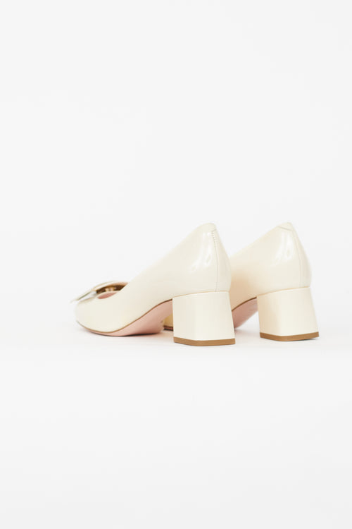 Roger Vivier Cream Patent Très Vivier Heel