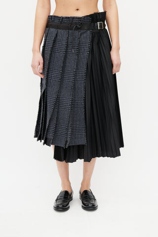 Sacai Black 
Blue Pleated Plaid Skirt