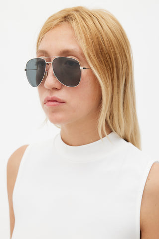 Black 
Silver Classic 11 Sunglasses