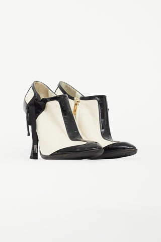 Saint Laurent White 
Black Leather Ankle Boot