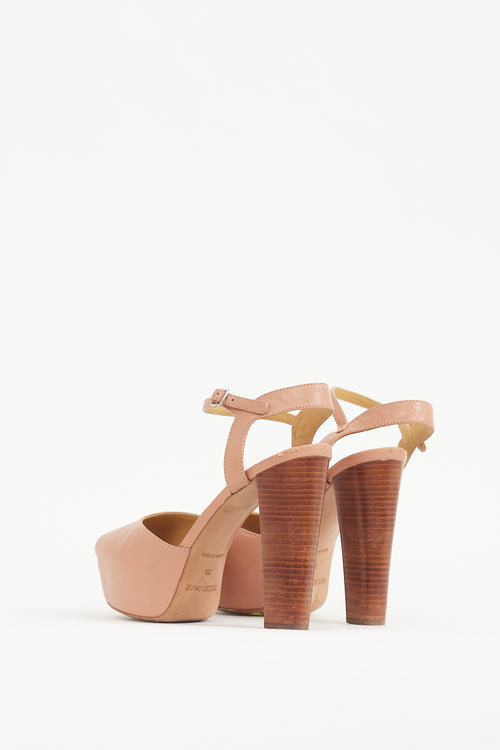 See by Chloé Black 
Brown Leather 
Wood Platform Heel