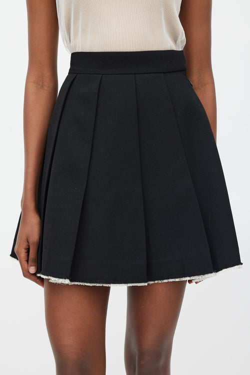 Shushu/Tong Black Raw Hem Pleated Skirt