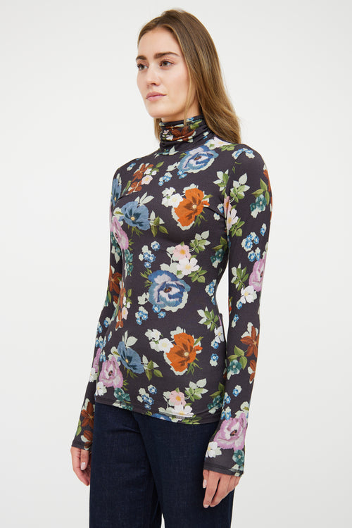 Smythe Black 
Multi Fitted Floral Top