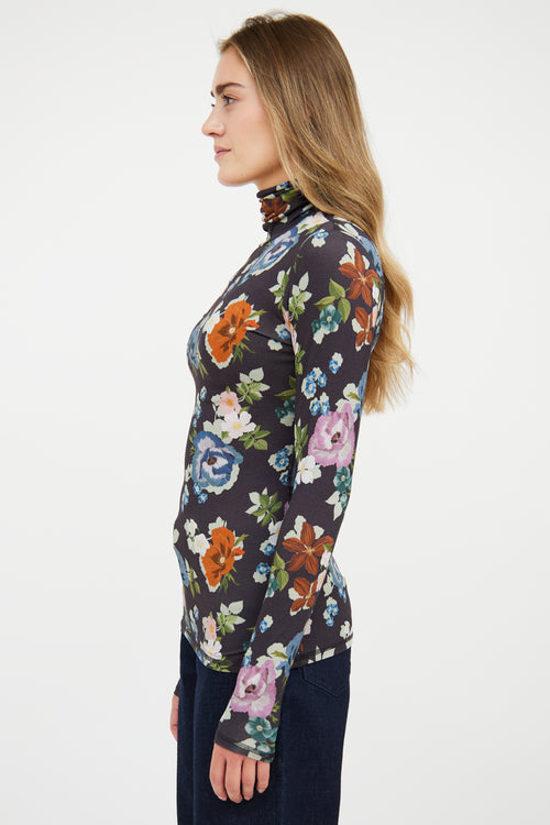 Smythe Black 
Multi Fitted Floral Top