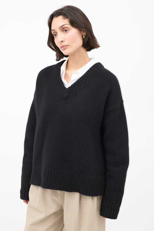 The Row Black Wool 
Cashmere Davion V-Neck Sweater