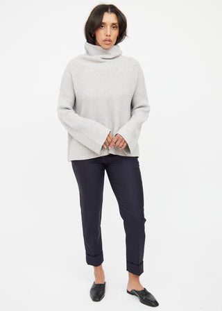 The Row Grey Cashmere 
Silk Knit Sweater