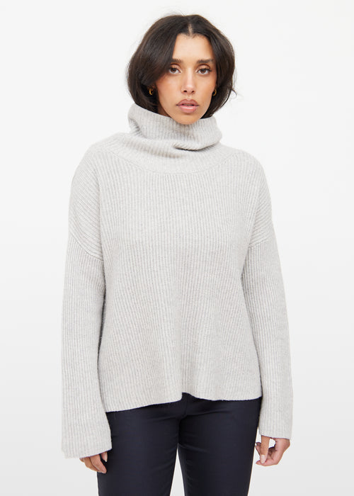 The Row Grey Cashmere 
Silk Knit Sweater