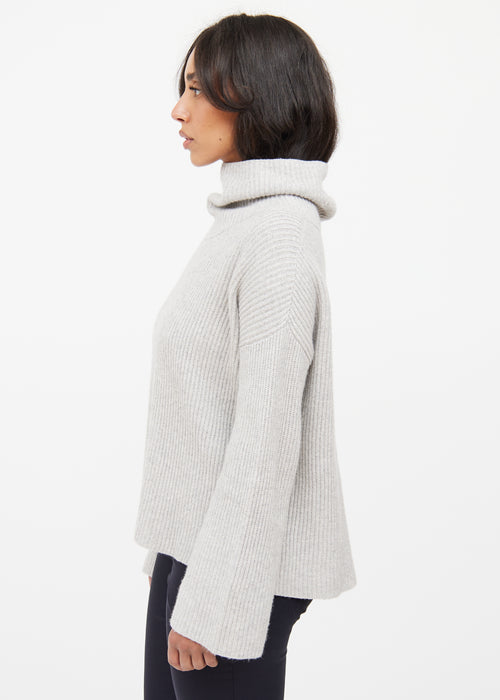 The Row Grey Cashmere 
Silk Knit Sweater