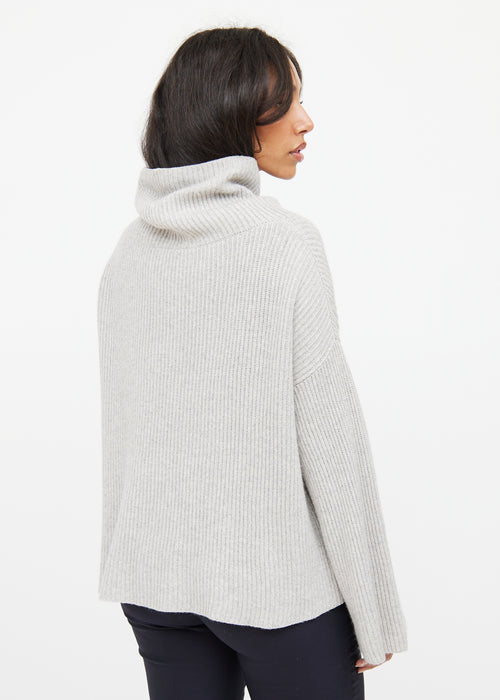 The Row Grey Cashmere 
Silk Knit Sweater