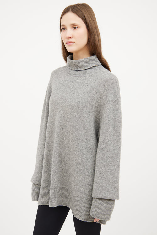 Grey Cashmere Knit Sweater