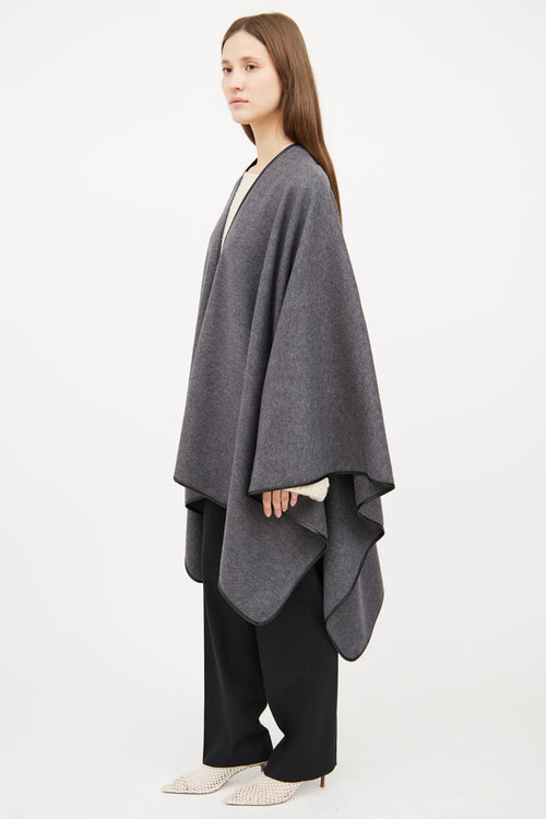 Grey Wool 
Leather Cape