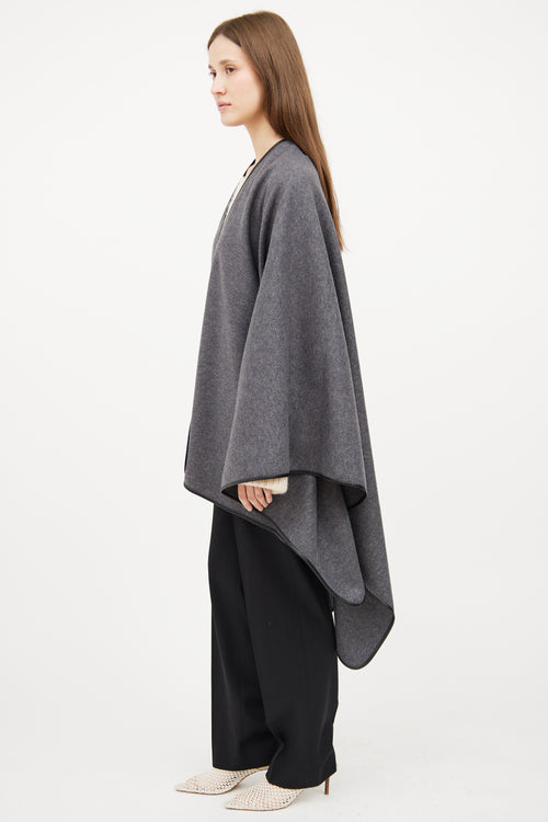 Grey Wool 
Leather Cape