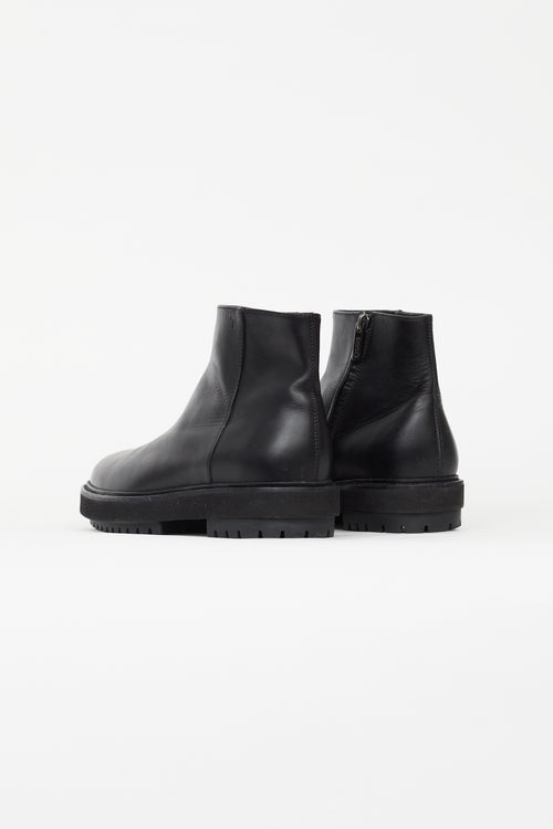 Tod
s Black Leather Side Zip Ankle Boot