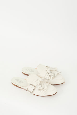 Tod
s White Leather Buckled Kiltie Fringe Mule