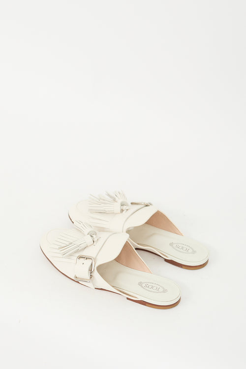 Tod
s White Leather Buckled Kiltie Fringe Mule