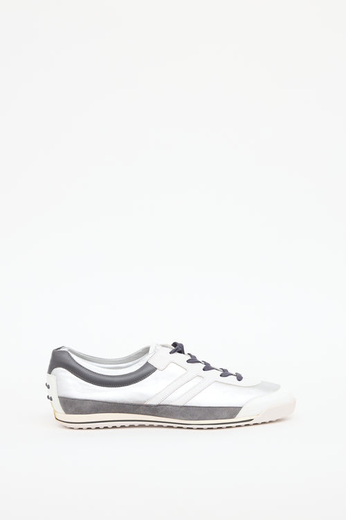 Tod
s White 
Silver Trim Sneaker