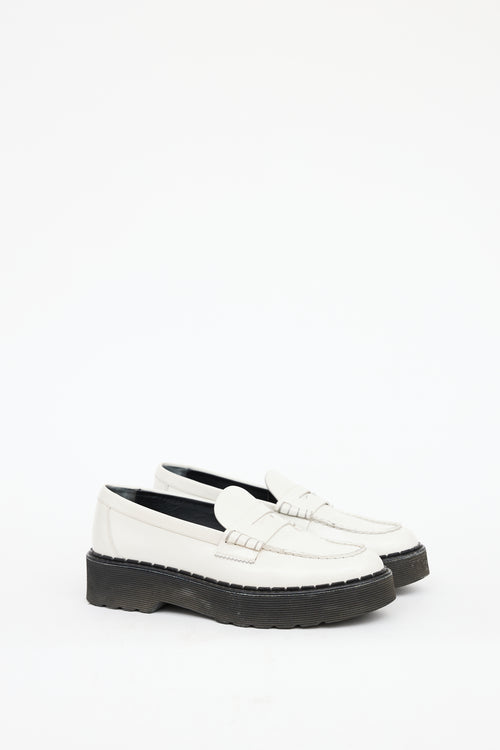 Tod
s White Patent Leather Carrarmato  Loafer