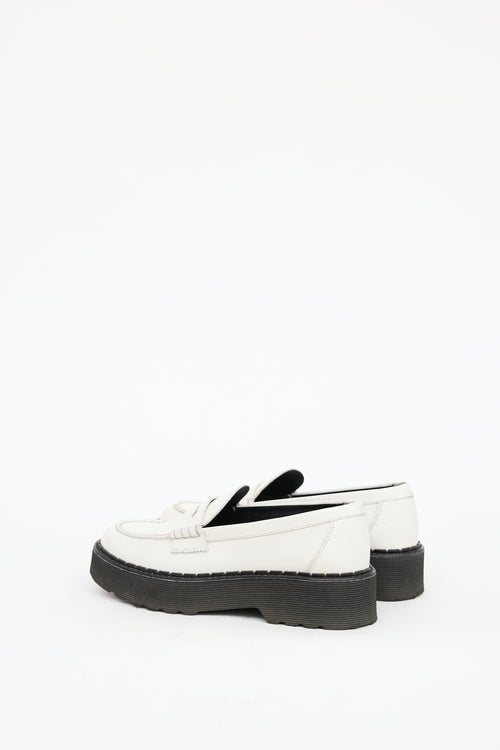 Tod
s White Patent Leather Carrarmato  Loafer