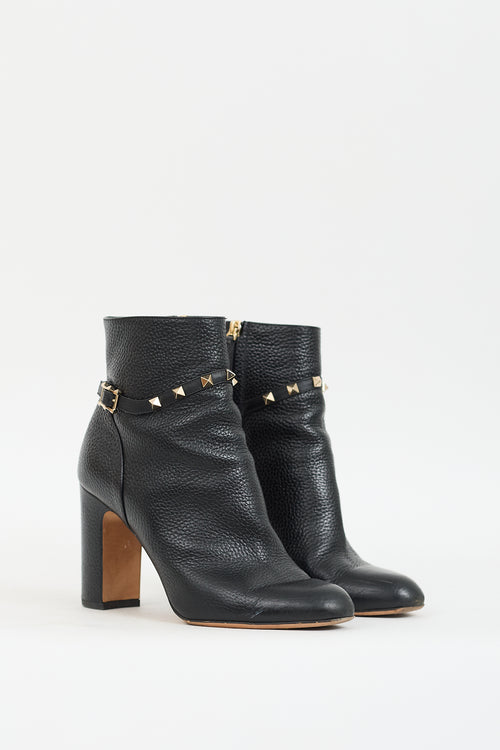 Black Leather 
Gold Rockstud Boot