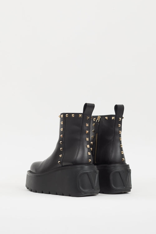 Valentino Black Uniqueform Rockstud 
VLogo Boot