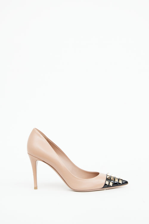 Valentino Beige 
Black Alcove Rockstud Pump