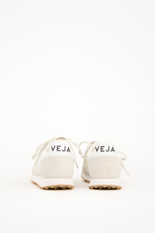 Veja White 
Grey Mesh Rio Branco Sneaker