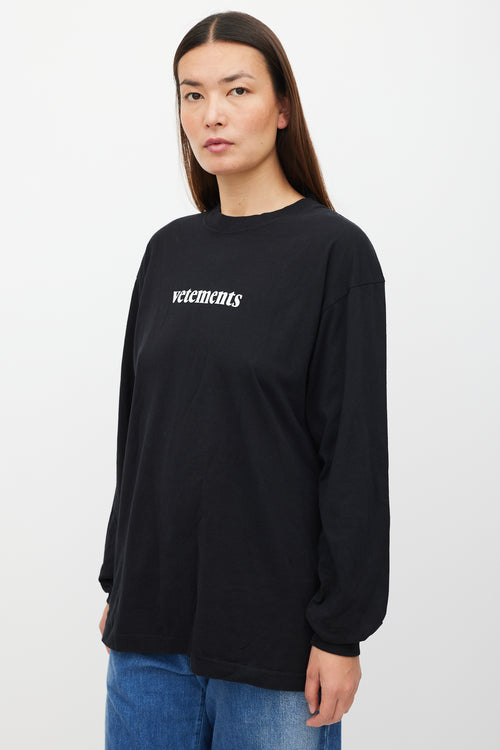 Vetements Black 
White Logo Top